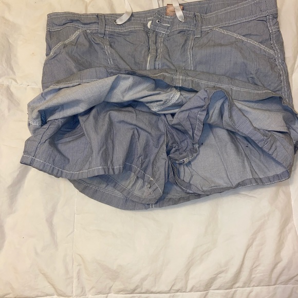 White Stag Skirt with partial Built in Shorts - Picture 6 of 7